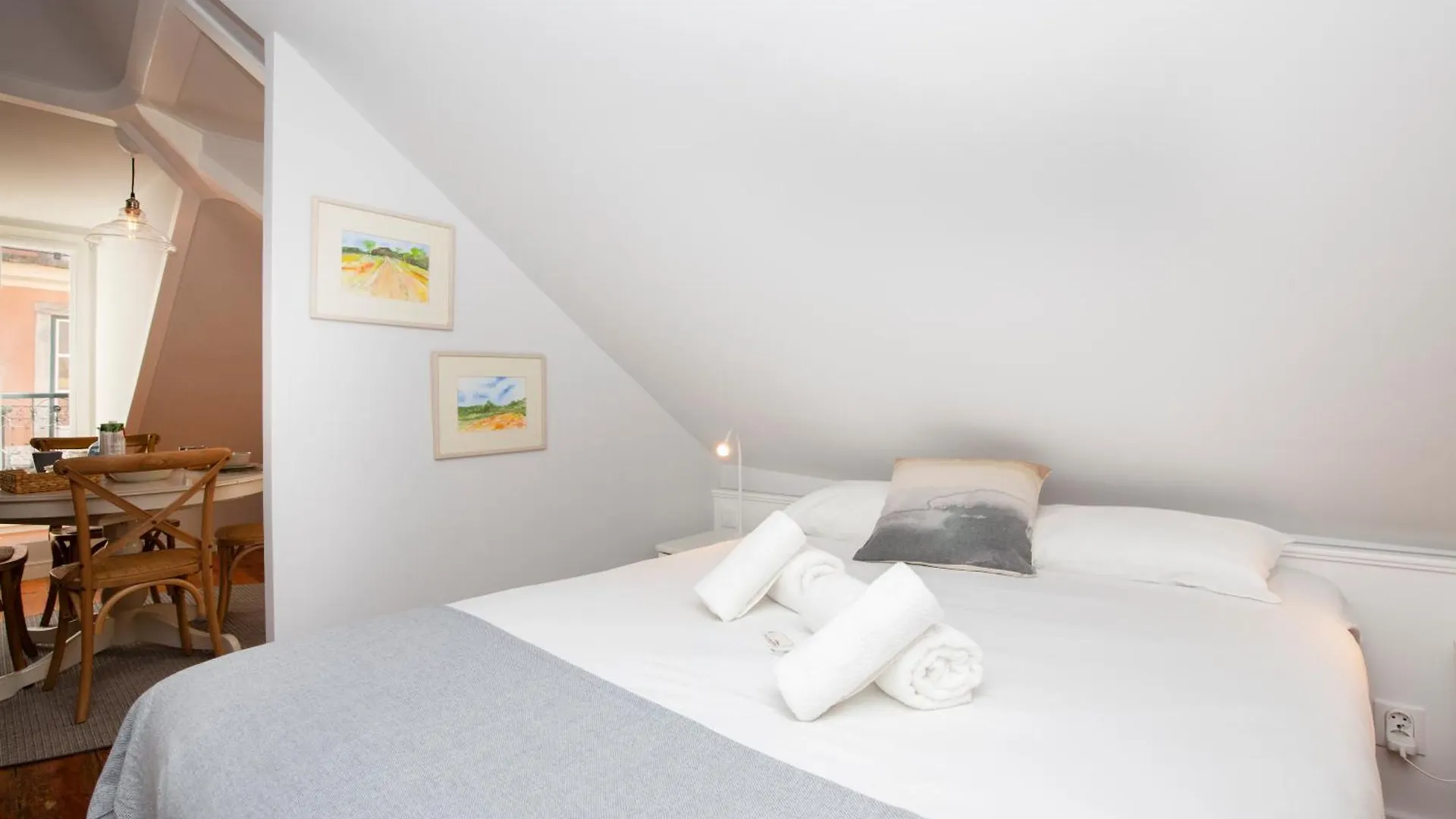 Live Like A Local @ Casa Da Esquina - Wifi & A/C Apartamento Lisboa Portugal